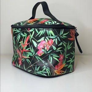 cosmetic hand bag
